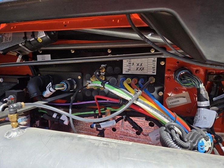 2026-kenworth-t800-image-36