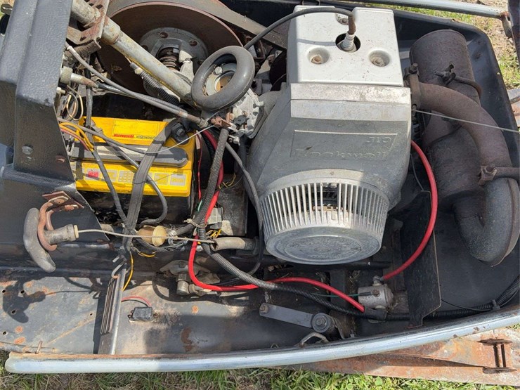 1972-massey-ferguson-300-image-31