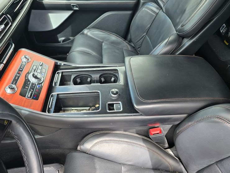 2024-lincoln-aviator-image-22