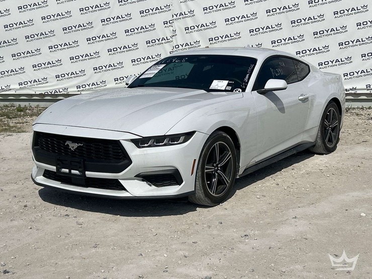 2024-ford-mustang-coupe-image-1