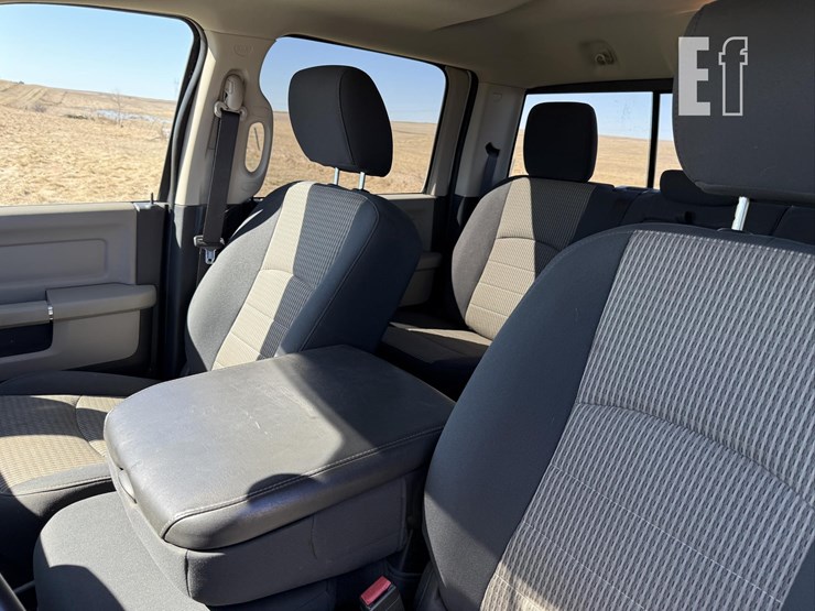 2011-ram-2500-big-horn-image-31