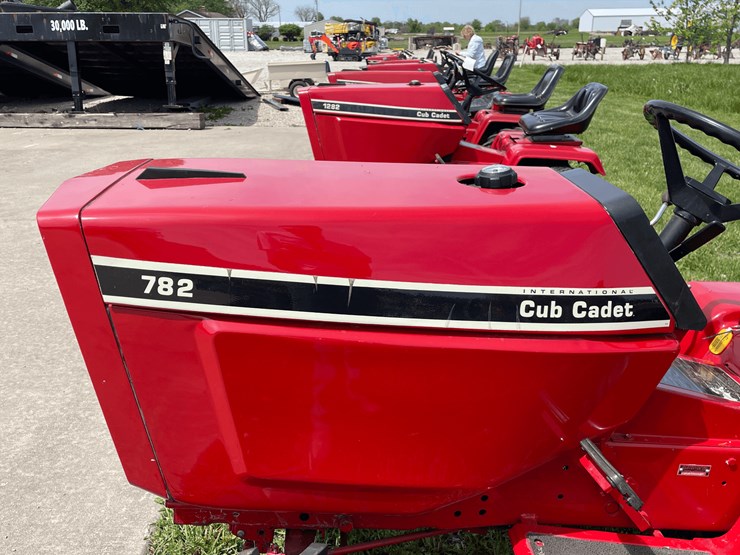 1979-international-cub-image-13