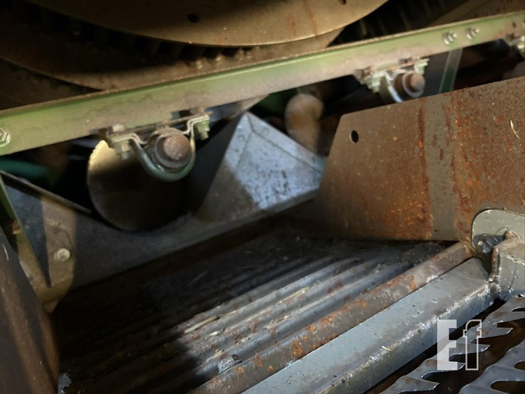 2016-john-deere-s680-image-41