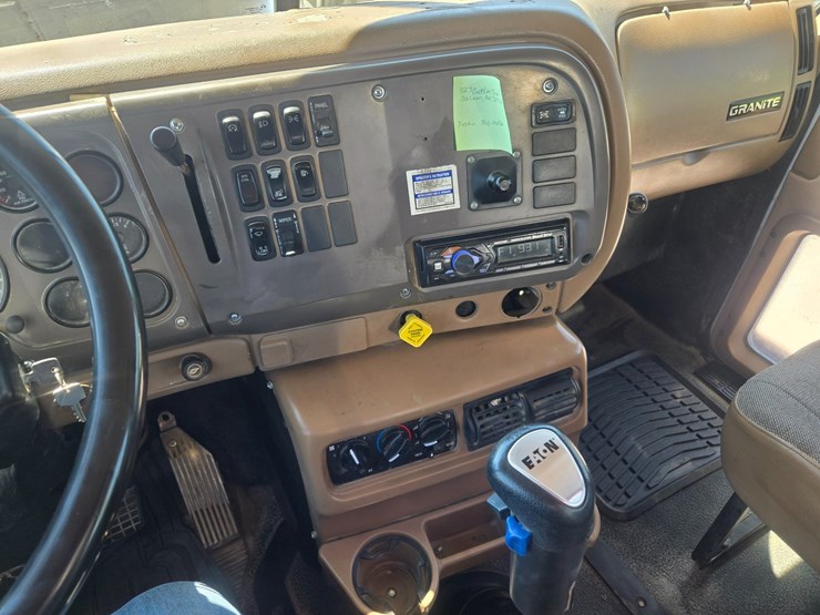 #24354-•-2002-mack-cv513-granite-dumptruck-image-75