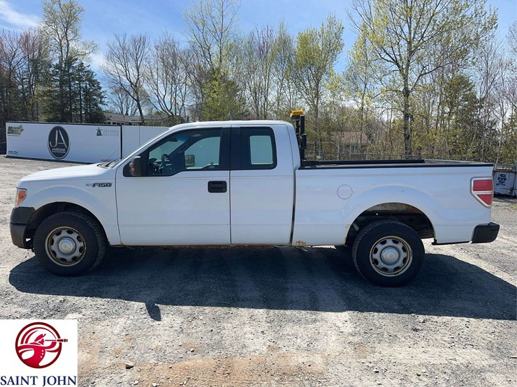 2014-ford-f150-xl-image-8