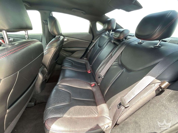 2014-dodge-dart-sedan-image-12