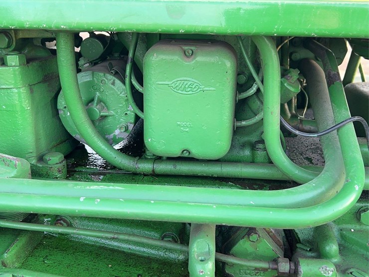 john-deere-820-image-33