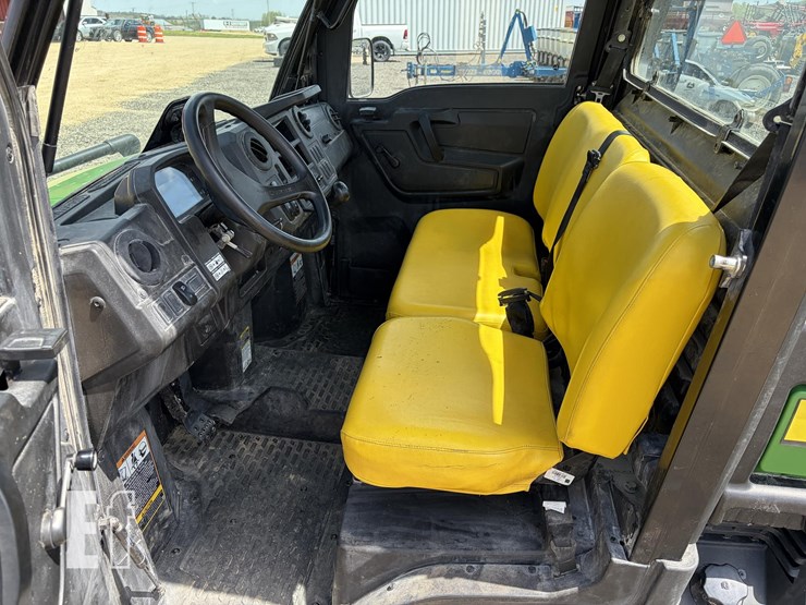 john-deere-gator-xuv-835m-image-5