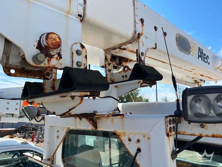 freightliner-m2-106-image-31