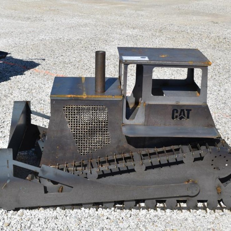 CATERPILLAR DOZER LAWN ORNAMENT 44963
