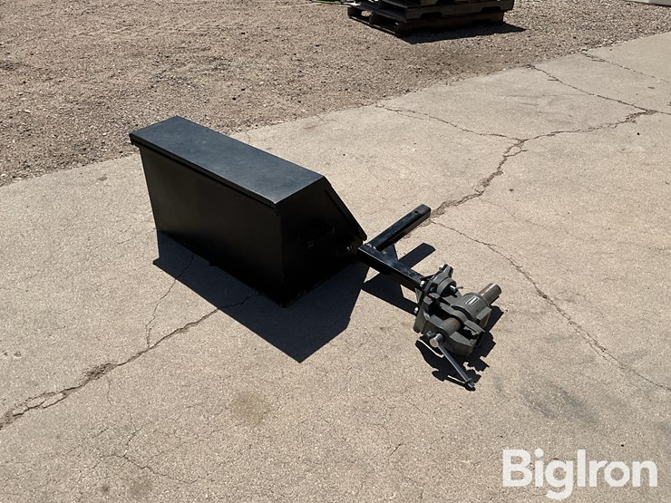 cpl-fully-stocked-triangle-toolbox-&-receiver-mounted-vice-image-5