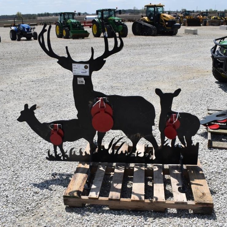 JOHN DEERE SHOOTING TARGET 44992