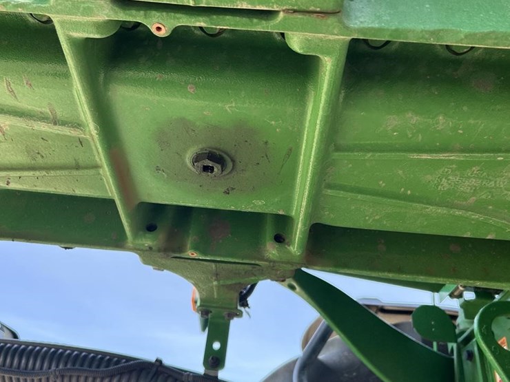 2020-john-deere-r4045-image-58