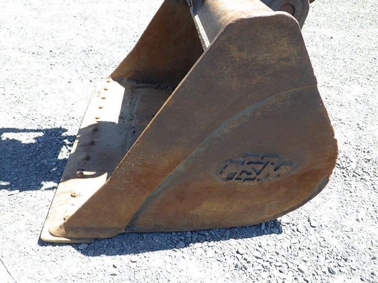 deere-245g-lc-image-28