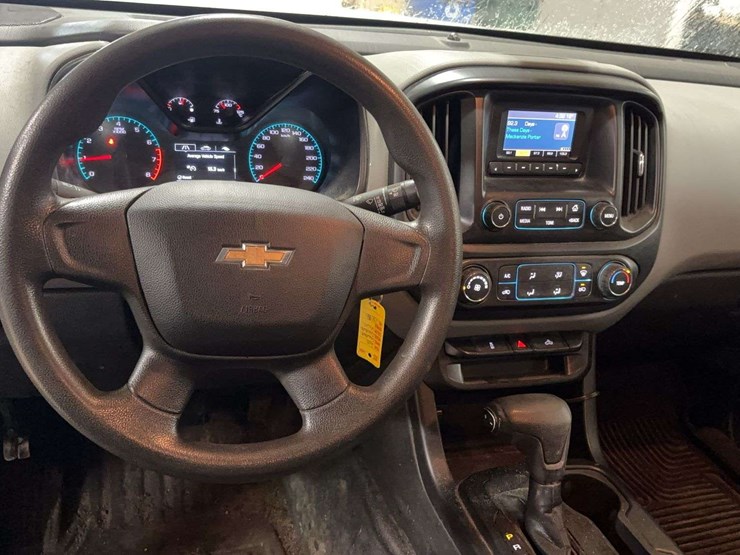 2015-chevrolet-colorado-image-18