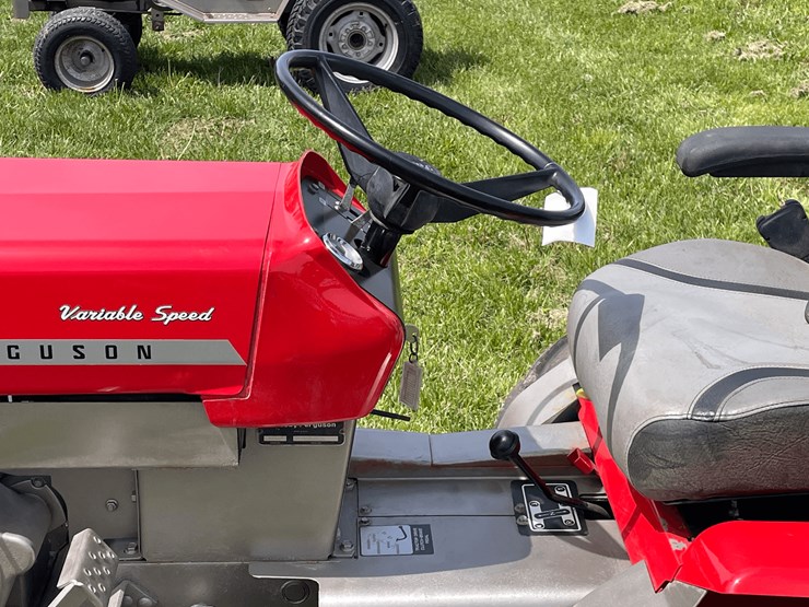 1976-massey-ferguson-10-image-17