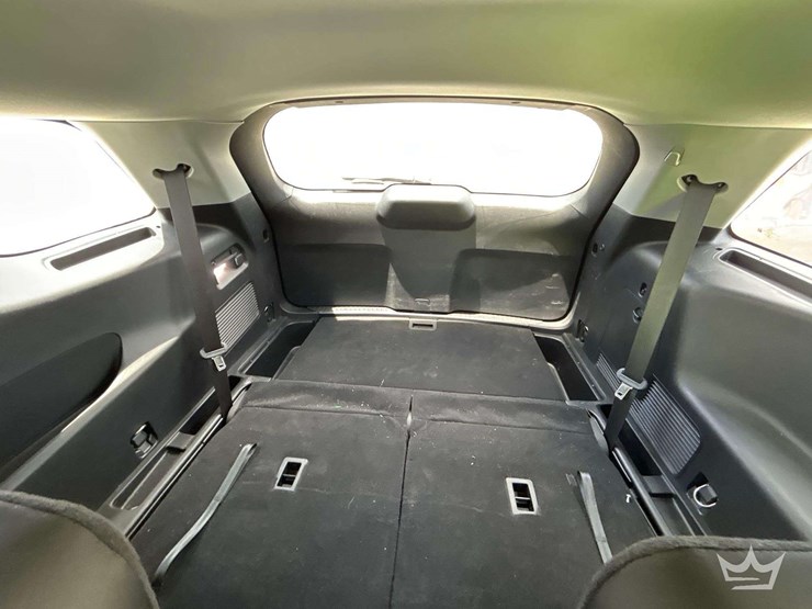 2022-ford-explorer-image-23