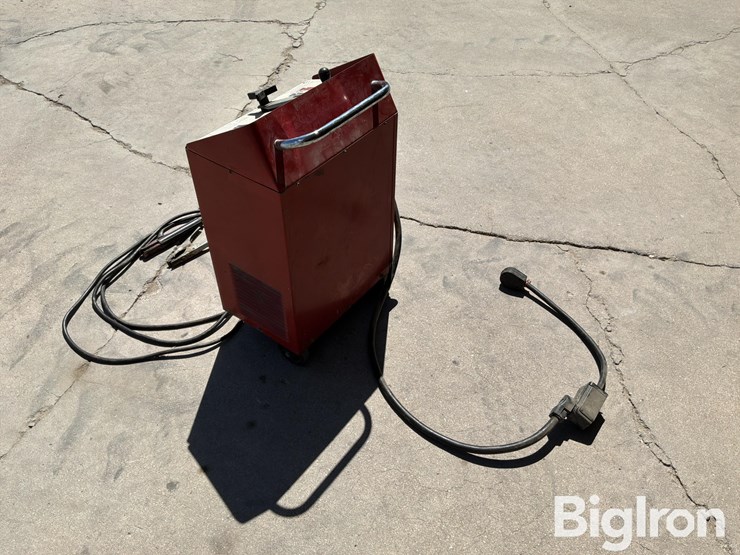 twentieth-century-heavy-duty-arc-welder-image-7