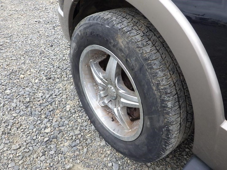 2003-ford-expedition-image-19