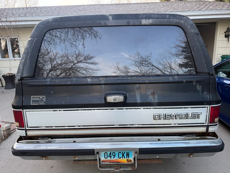 1985-chevrolet-suburban-image-8