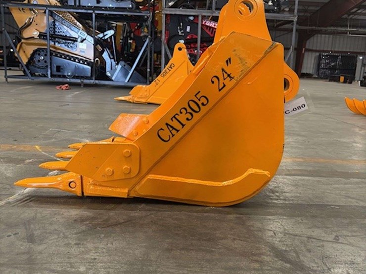 caterpillar-305-image-2