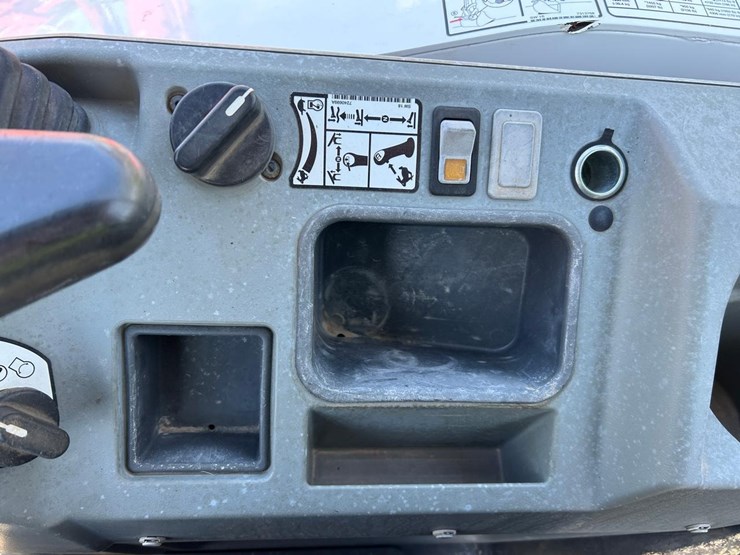 2020-bobcat-e35i-image-22