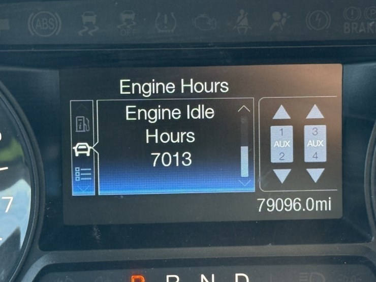 2018-ford-explorer-image-28