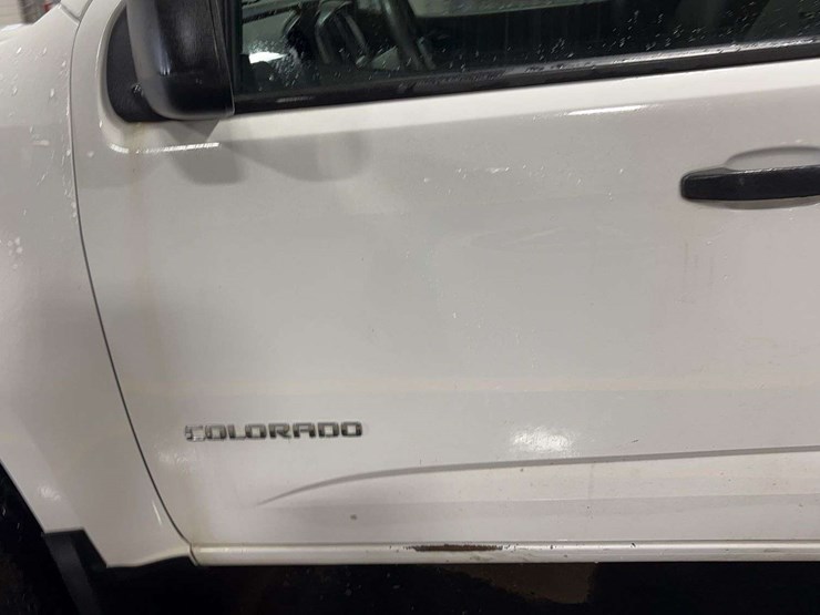 2015-chevrolet-colorado-image-23