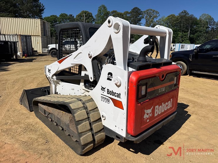 2022-bobcat-t770-image-3