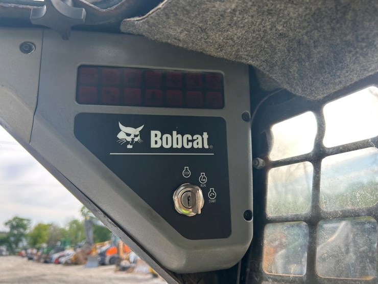 bobcat-t300-image-21