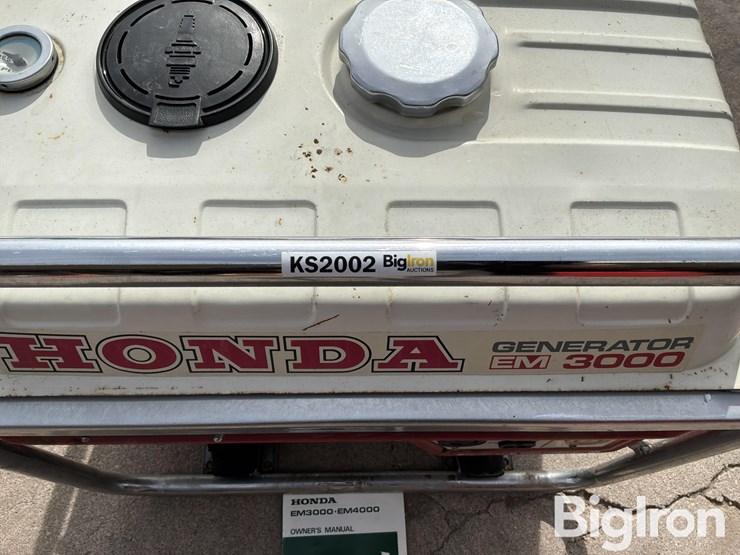 honda-em3000-generator-image-13