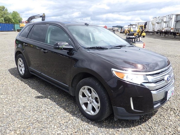 2013-ford-edge-image-3