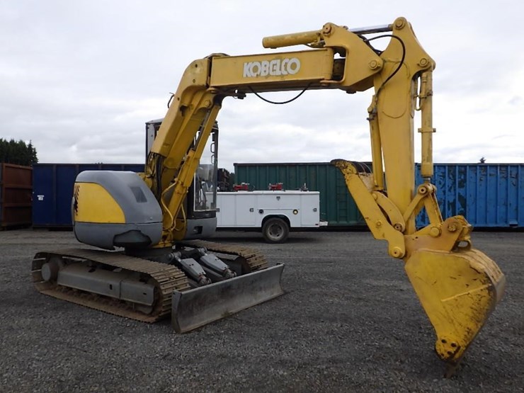 kobelco-hydraulic-excavator-image-2