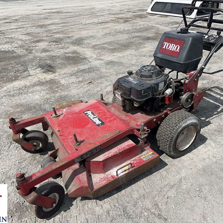 Toro Proline 30317 Commercial Walk Behind Mower