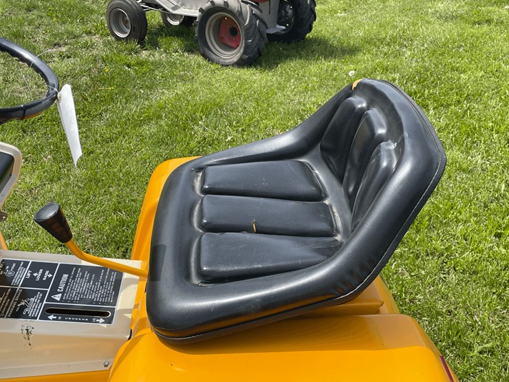 1975-international-cub-image-21