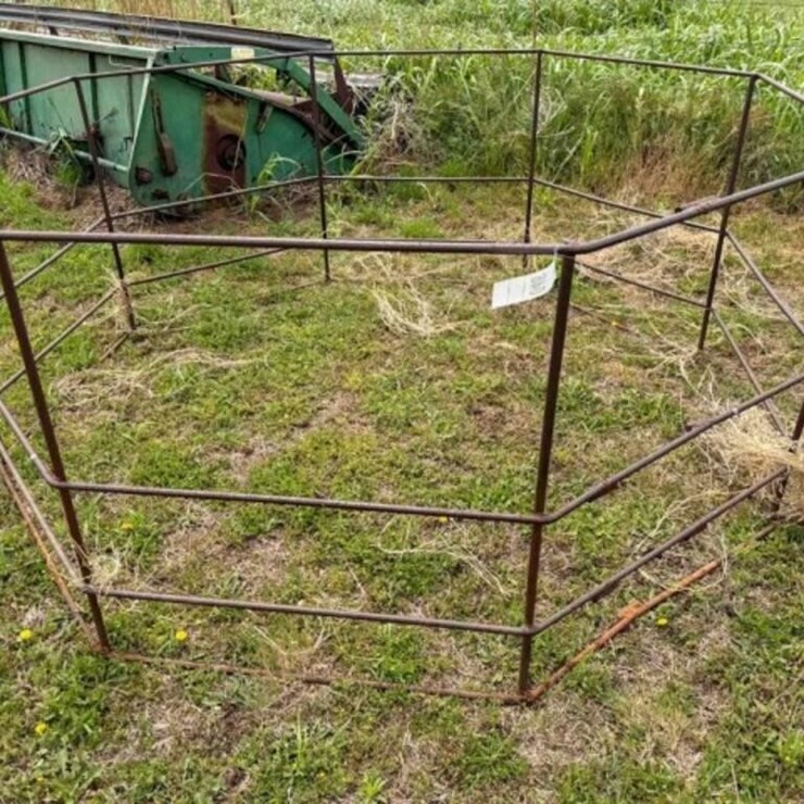 Steel Round Bale Feeder