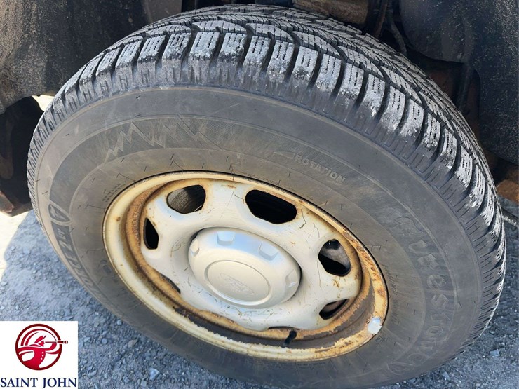 2014-ford-f150-xl-image-9