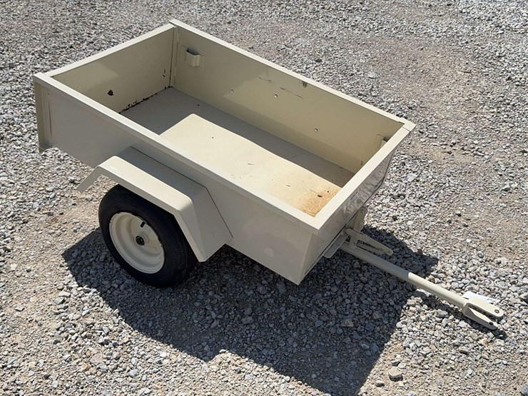 international-harvester-2-lawn-cart-image-1