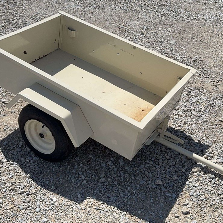 International Harvester 2 Lawn Cart