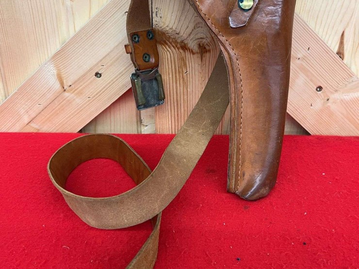 h&r-model-922-.22-lr-da-revolver-image-21