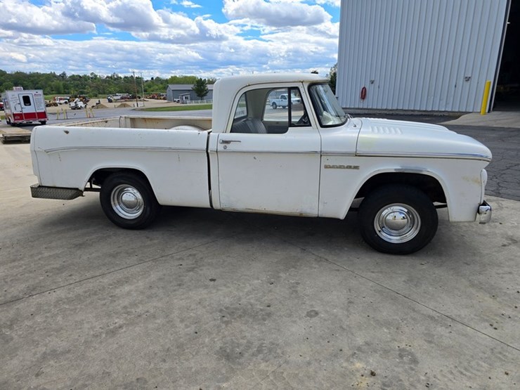 #30-•-1965-dodge-d100-pick-up-truck-image-8