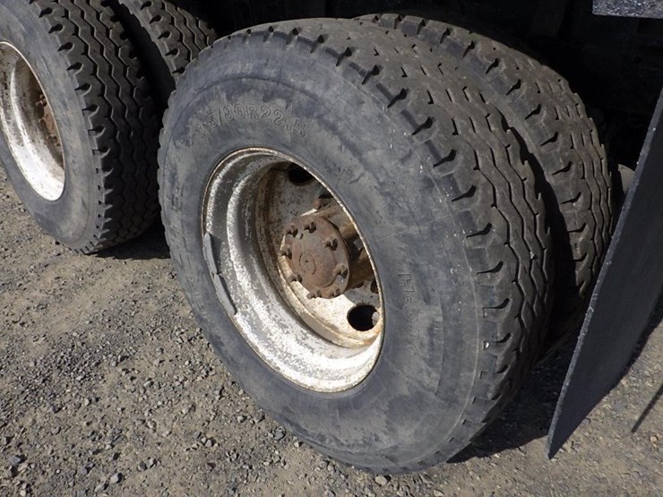 2014-caterpillar-ct660-image-33