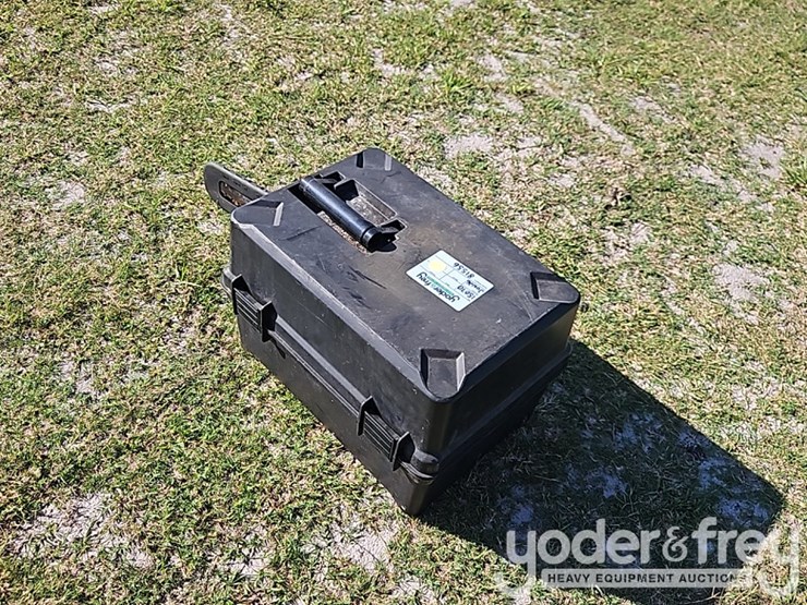 poulan-wildthing-chainsaw-2375-le-image-2