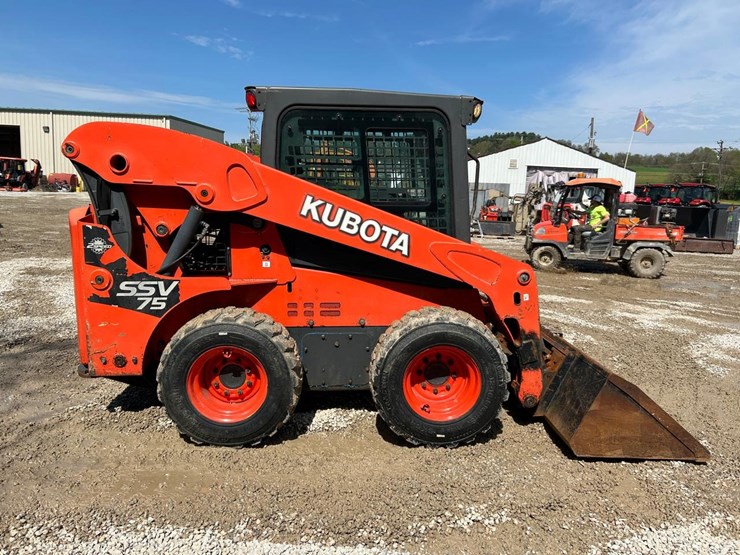 2017-kubota-ssv75-image-5