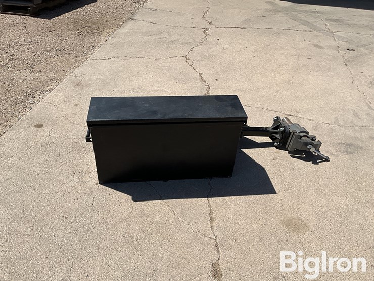 cpl-fully-stocked-triangle-toolbox-&-receiver-mounted-vice-image-6