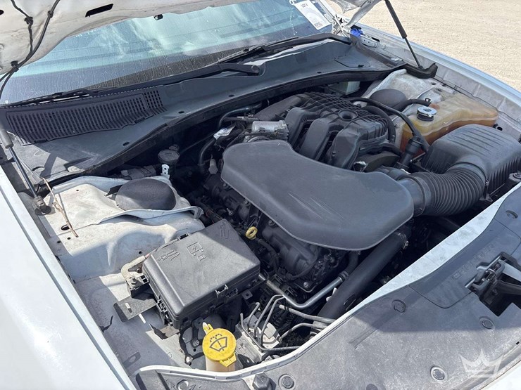 2018-dodge-charger-sedan-image-6