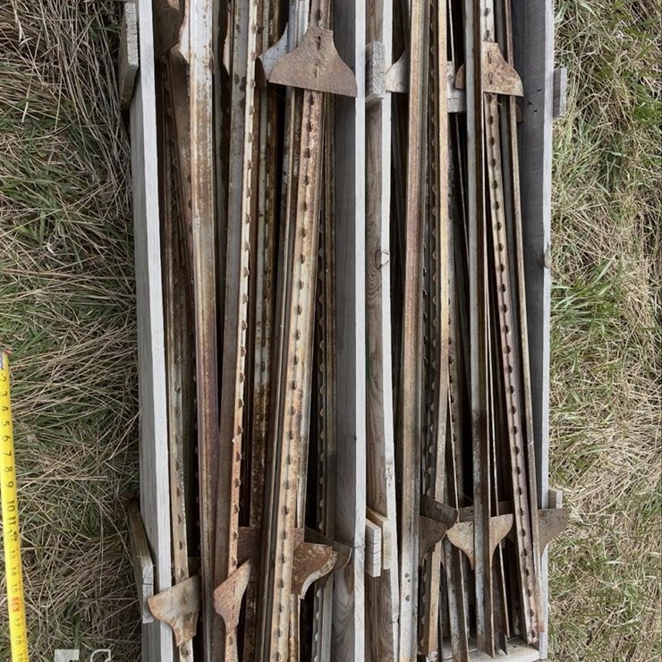 60X 5FT. T-POSTS