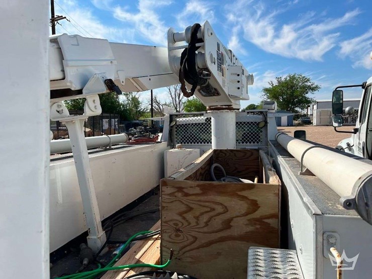 2011-ram-5500-4x4-altec-at40m-40ft.-bucket-truck-image-26