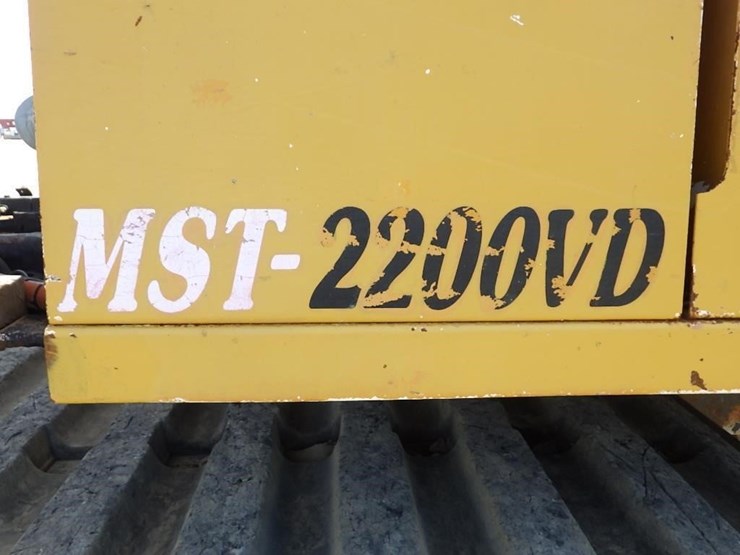 2007-morooka-mst2200vd-image-20
