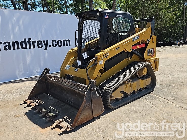2023-caterpillar-259d3-image-1